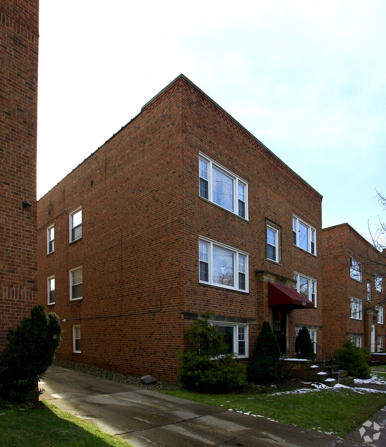 Photo - 2668-2672 Mayfield Rd