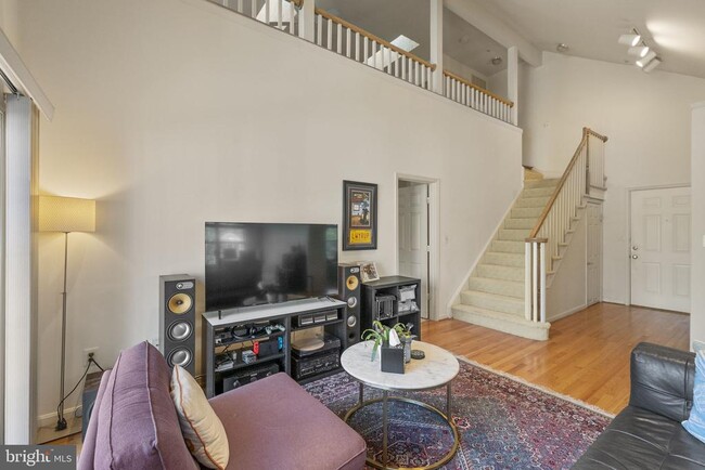 Photo - 164 Kendrick Pl Unit 164-36