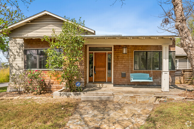 Building Photo - 201 Chichester Pl Rental