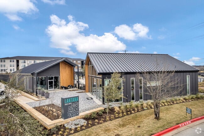 Building Photo - Lantana at Round Rock Rental