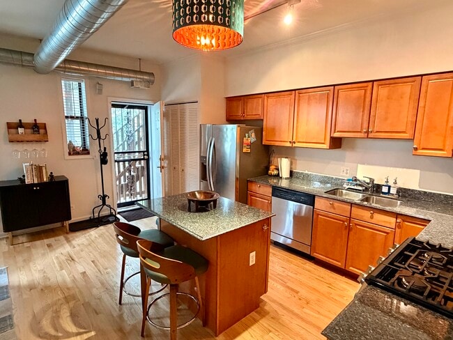 Photo - 1023 W Balmoral Ave Unit 3A