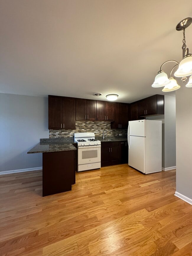 Photo - 8504 Waukegan Rd Unit 01