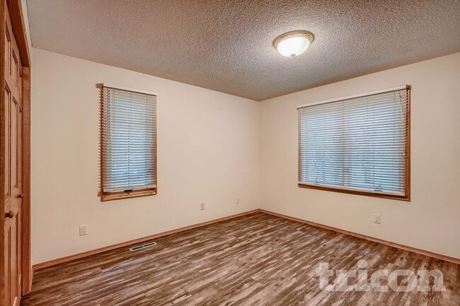 Photo - 18829 147th St NW