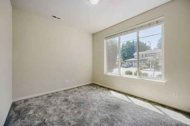 Photo - 4Bd/2.5Ba Renton Home