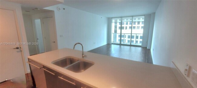Photo - 500 Brickell Ave Unit 3706