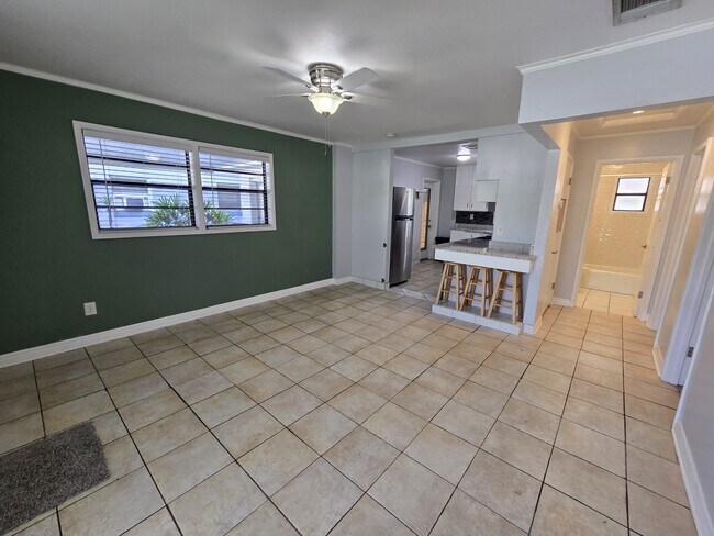 Photo - 420 Indiana Ave