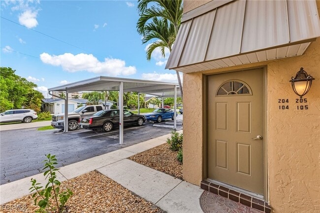 Photo - 1730 Sandy Cir Unidad 204