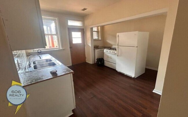 4811 W Warwick Ave Unit 1W