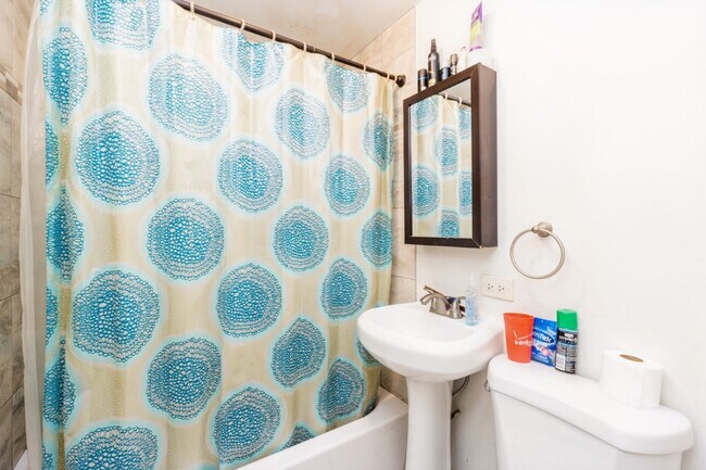 Photo - N Odell Avenue