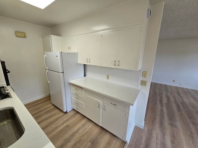 Photo - 3032 Meade Ave Unit 3034