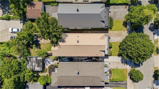 41 Crestwood Ave
