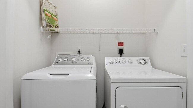 Photo - RENOVATED 1 BEDROOM 1 BATH CONDO IN THE COLONNADE IN KENTLANDS