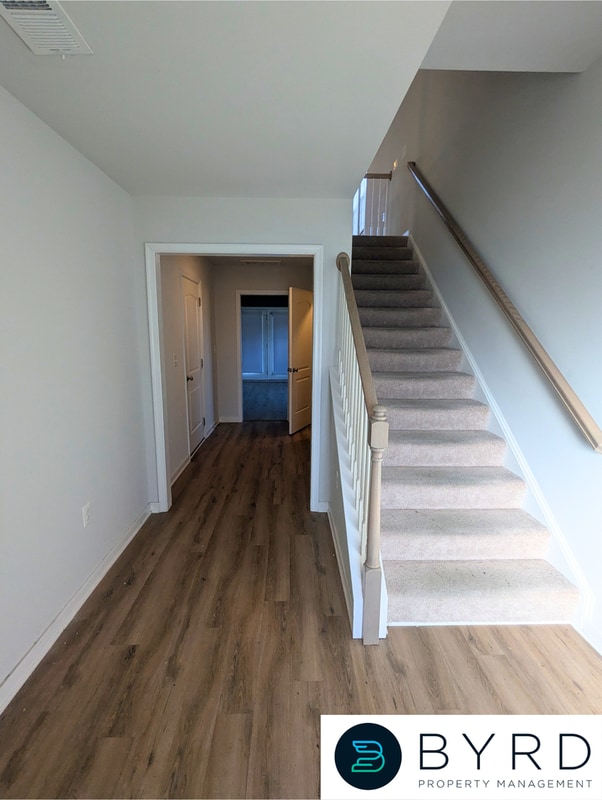 Photo - 1325 Claytor Ln