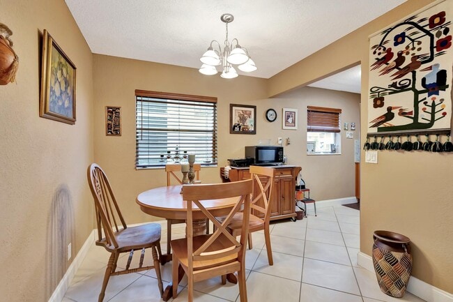 Photo - 637 Monaco Ct Unit 637