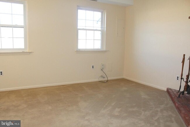 Photo - 214 Lexington Rd