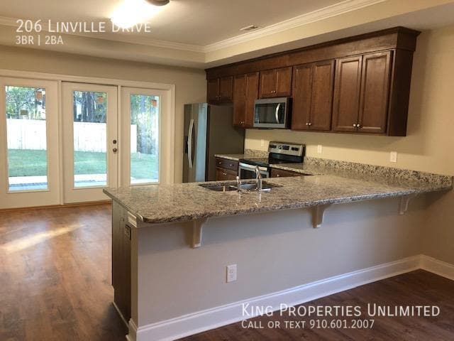 Photo - 206 Linville Dr