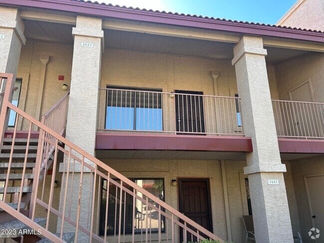 Building Photo - 1440 N Idaho Rd Rental