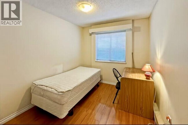Photo - 2F 836 TWELFTH STREET Unit 2F