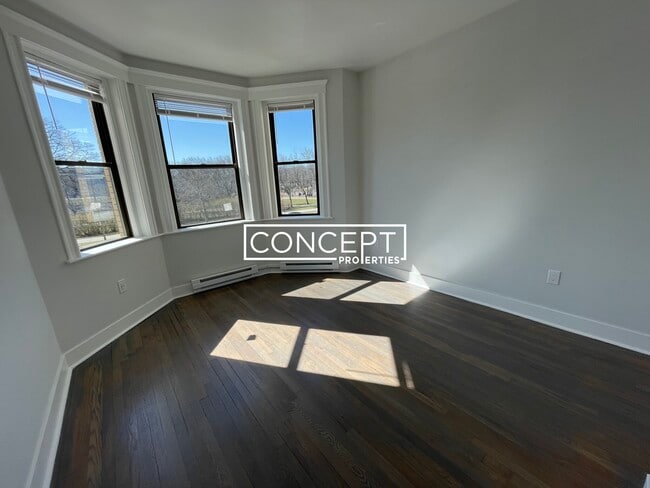 Building Photo - 81 Park Dr Unit 8CP