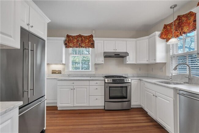 98 Butler Ave
