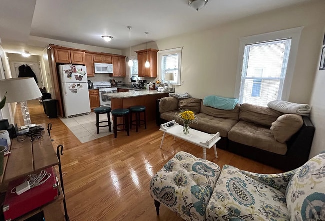 Photo - 29 Belknap St Unidad 1