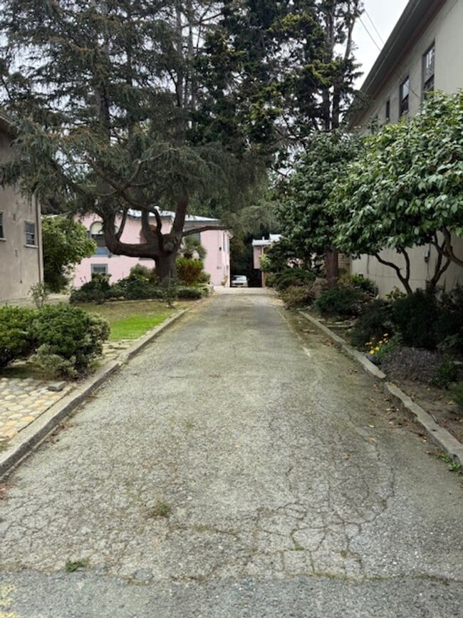 Photo - 5428 Claremont Ave Unit 5428A Claremont Ave