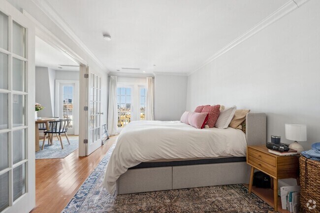 Building Photo - 312-320-320 W 3rd St Unit 305 Rental