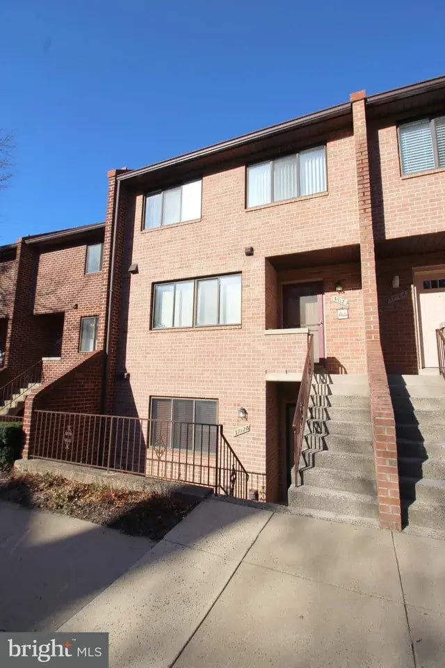 Building Photo - 3712 Steppes Ct Unit B