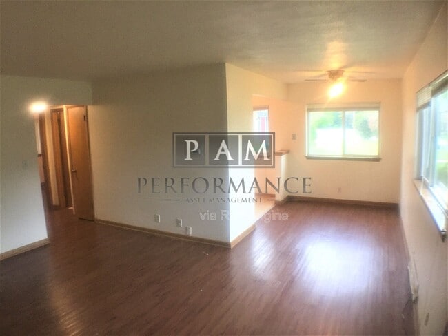 Photo - 5327 N Mohawk Ave Unit 2