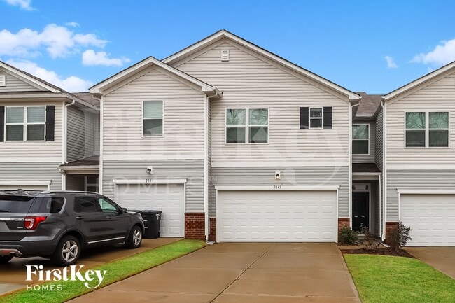 Building Photo - 2041 Cypress Village Dr NW