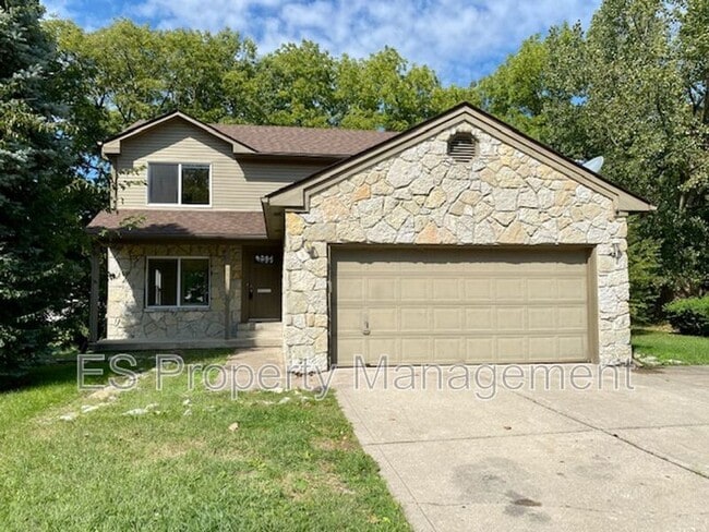 Photo - 6879 Oak Lake Dr Casa