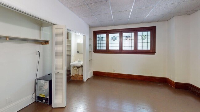 Bedroom #6 - 1052 Baldwin Ave