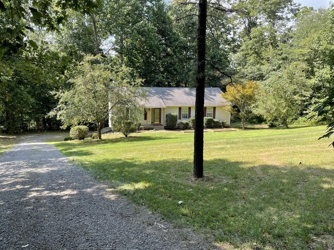 Photo - 137 Tulip Rd