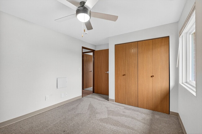 Photo - Whispering Pines Apartments