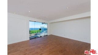 Photo - 1874 Sunset Plaza Dr