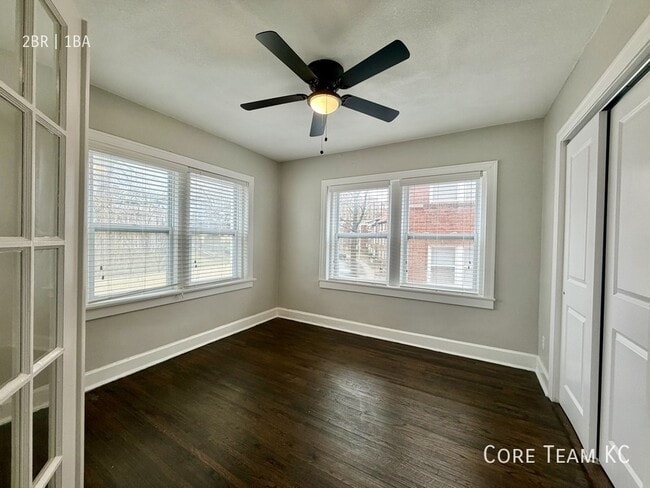 Photo - 217 E 46th St Unidad 211-1E