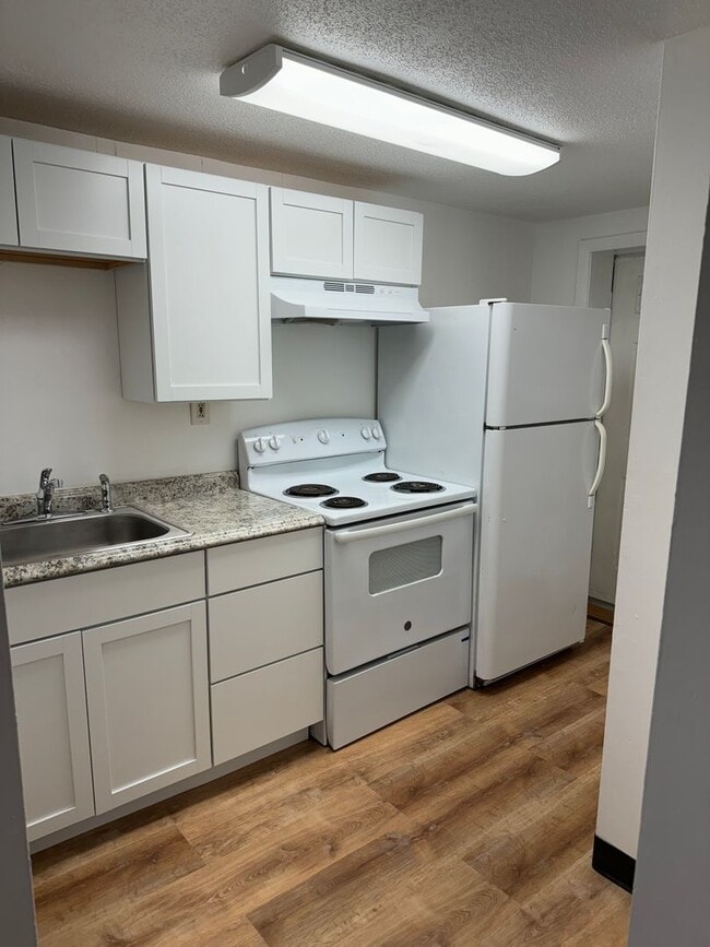 Building Photo - One bedroom Unit 6 Rental