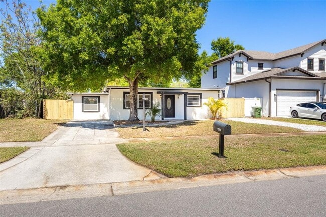 Photo - 4427 W Oklahoma Ave