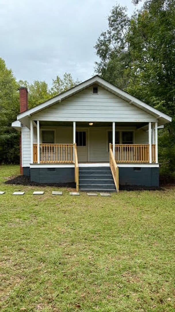 Photo - Newly Renovated 3br/2ba Home in Taylors, SC