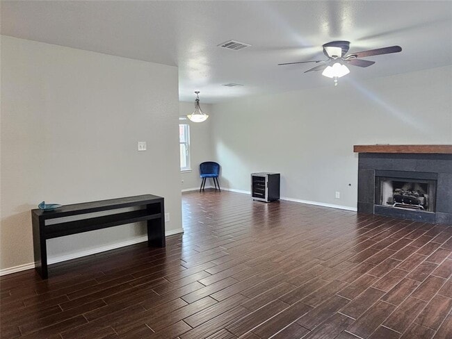Photo - 1913 Stratford Dr