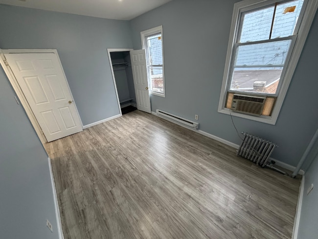 Photo - 286 Sussex Ave Unidad 2