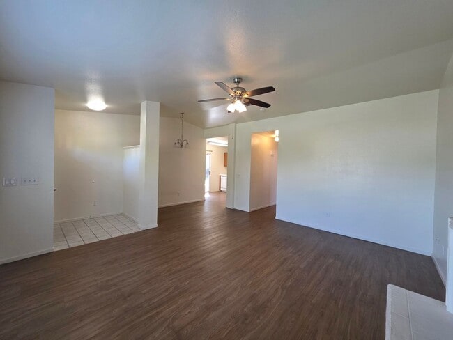 Photo - 2211 W Sweet Ct