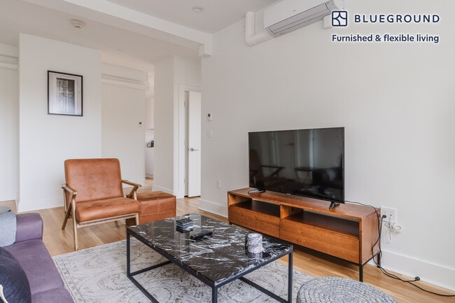 Photo - 18 Forest St Unit FL4-ID1112