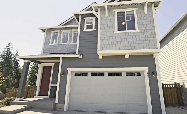 Building Photo - 14936 Tyee Dr E Rental