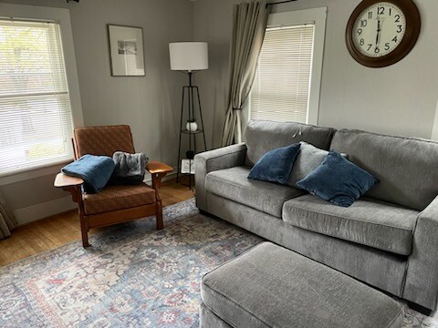 Photo - 188 Gorham St Unidad 2