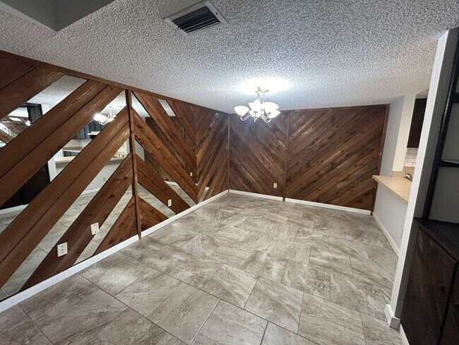 Photo - 4779 Puritan Cir