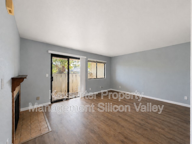 Photo - 1418 Capurso Way