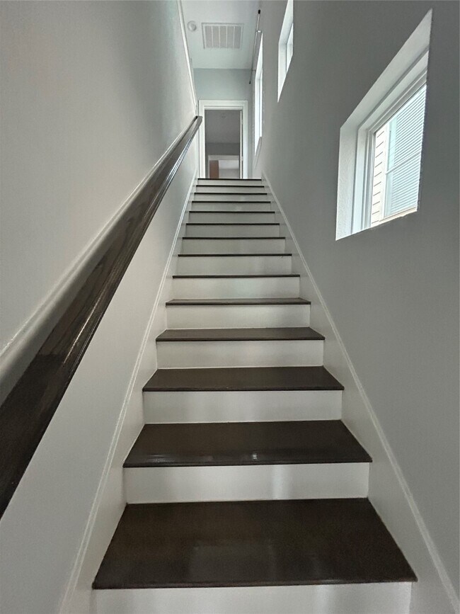 Photo - 1211 Marconi St