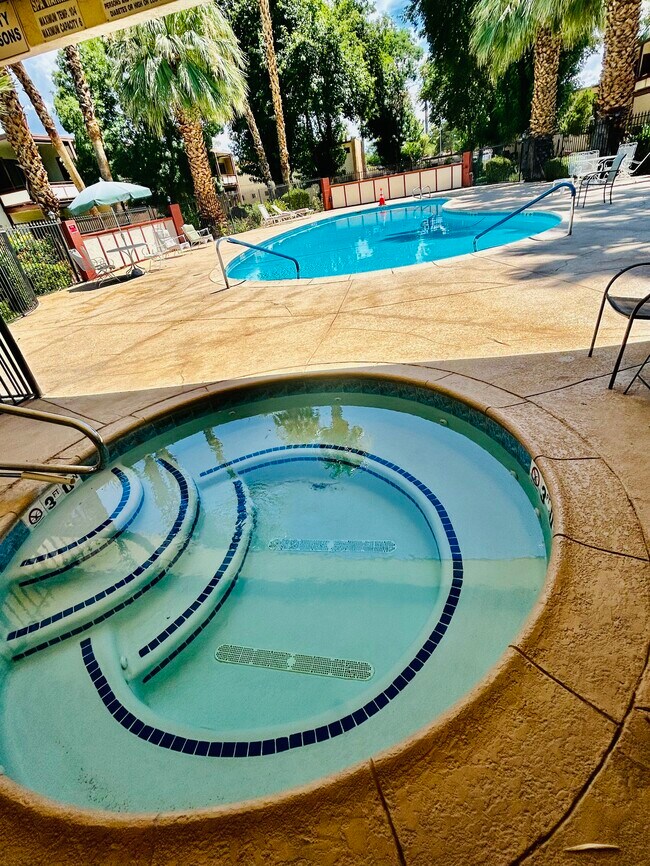 Photo - 350 E Desert Inn Rd Unidad F104