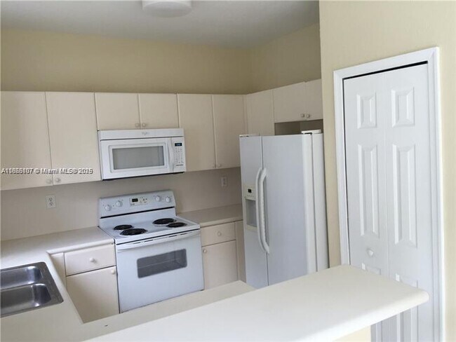 Photo - 2621 SE 15th Pl Unit 187